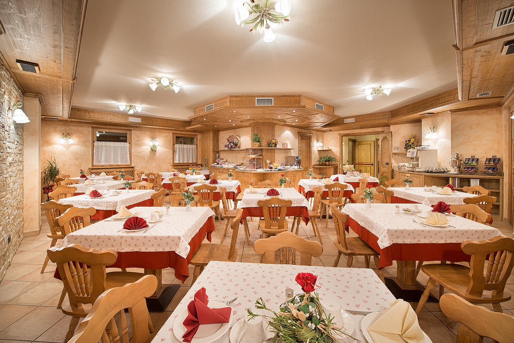 Hotel Costanza Mountain Holiday Livigno Buitenkant foto