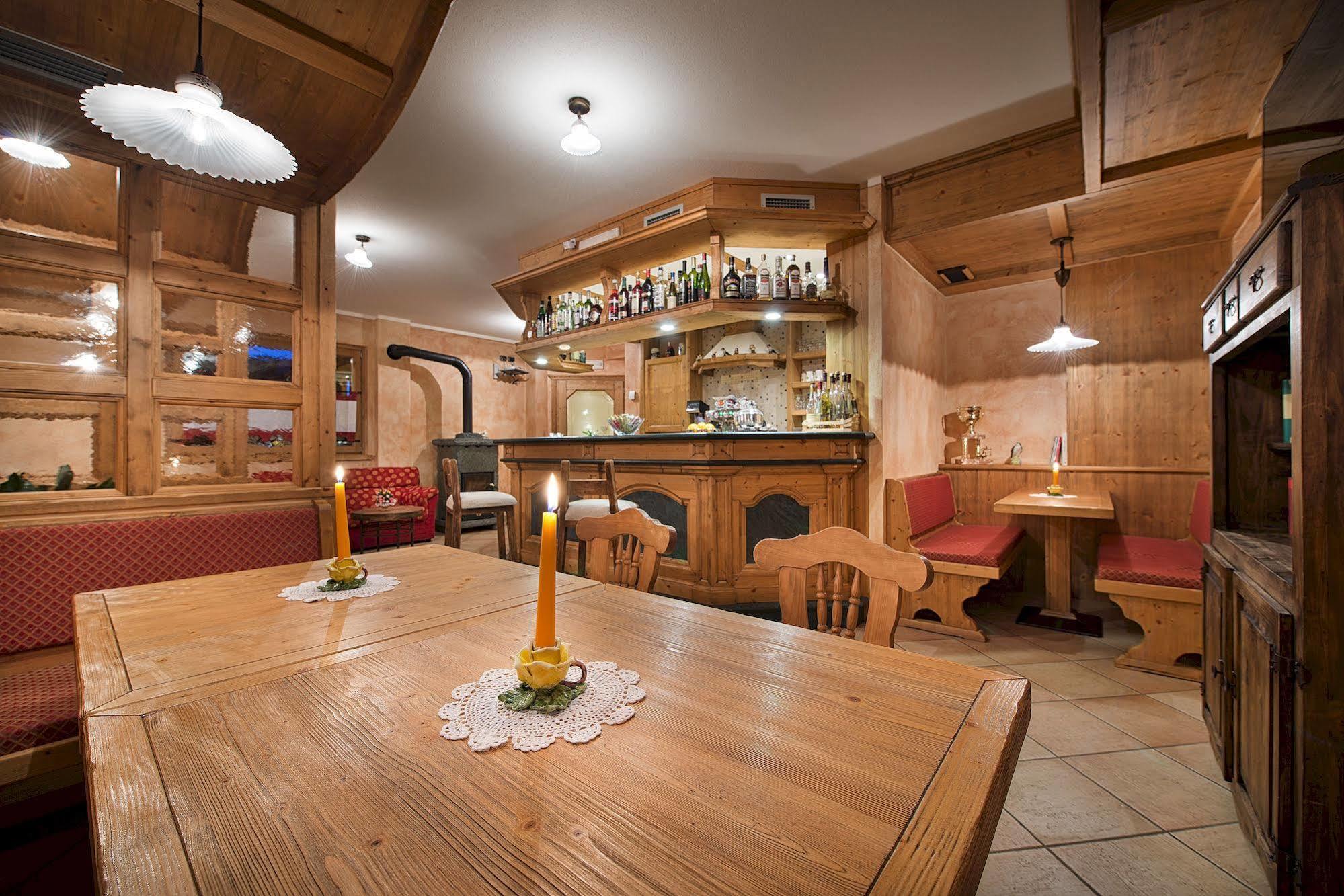 Hotel Costanza Mountain Holiday Livigno Buitenkant foto